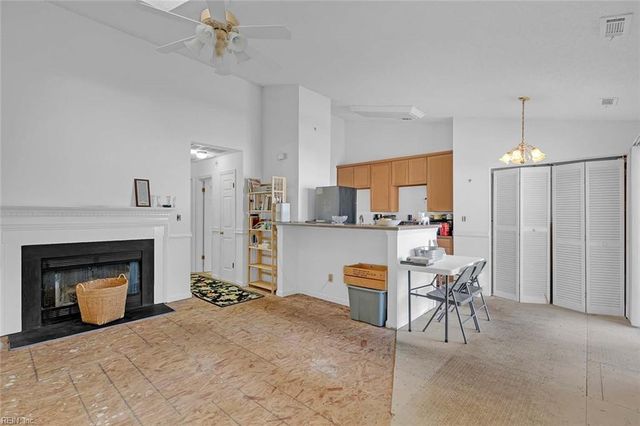 46 Emeraude Plage B, Hampton, VA 23605