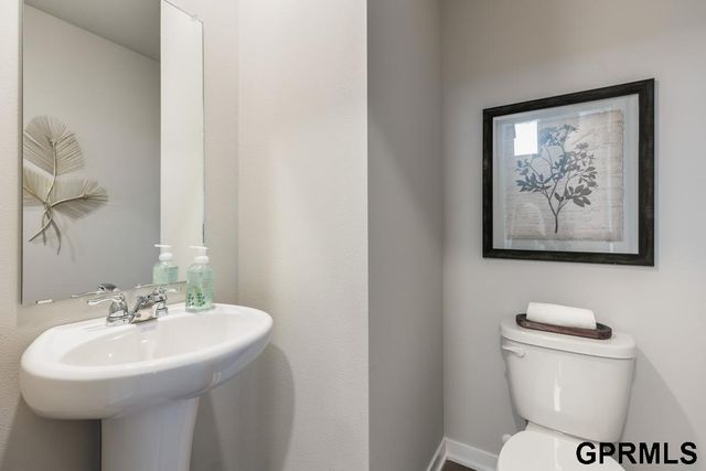 8831 S 184th Terrace, Gretna, NE 68136