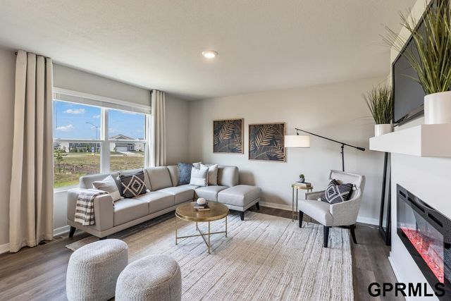 8831 S 184th Terrace, Gretna, NE 68136