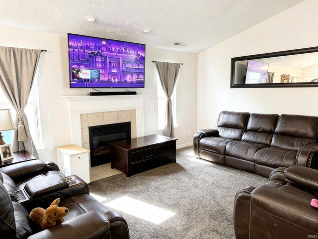 3878 CHENANGO Place, West Lafayette, IN 47906