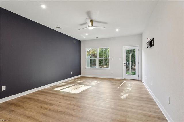 23078 Retreat LN, Carrollton, VA 23314