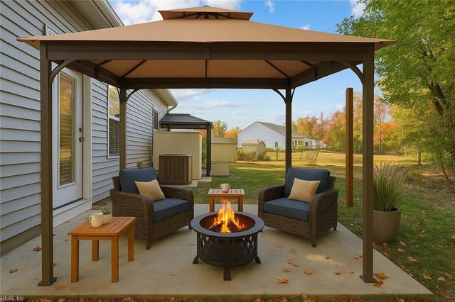 23078 Retreat LN, Carrollton, VA 23314