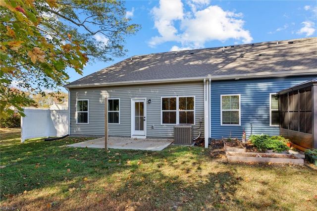 23078 Retreat LN, Carrollton, VA 23314