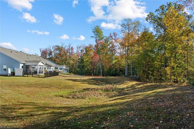 23078 Retreat LN, Carrollton, VA 23314