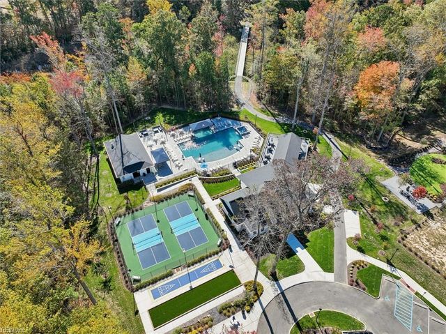 23078 Retreat LN, Carrollton, VA 23314