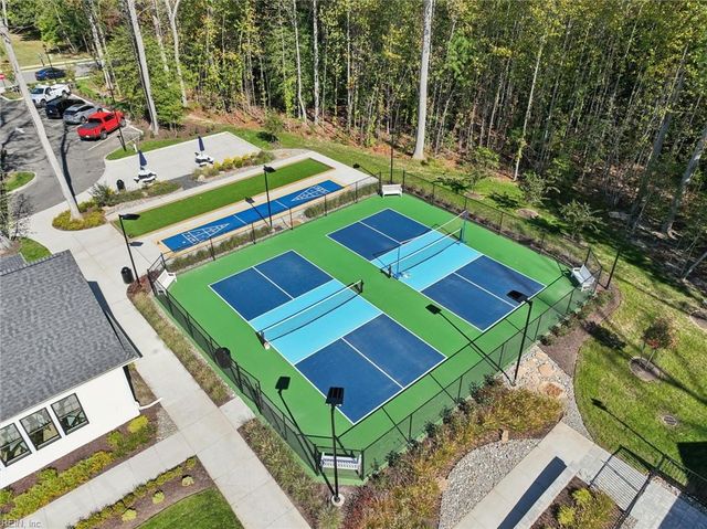 23078 Retreat LN, Carrollton, VA 23314