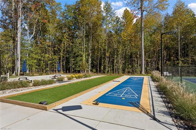 23078 Retreat LN, Carrollton, VA 23314