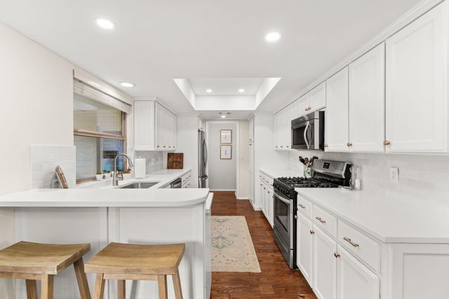 4804 Trail Crest CIR, Austin, TX 78735