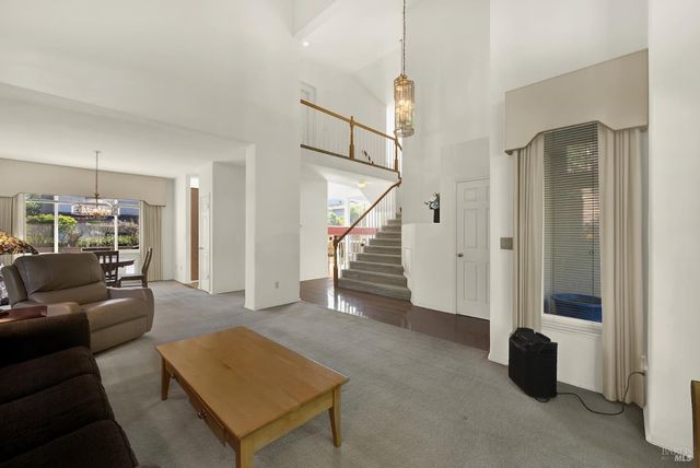 150 Deerglen Cir, Vacaville, CA 95687