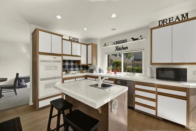 150 Deerglen Cir, Vacaville, CA 95687