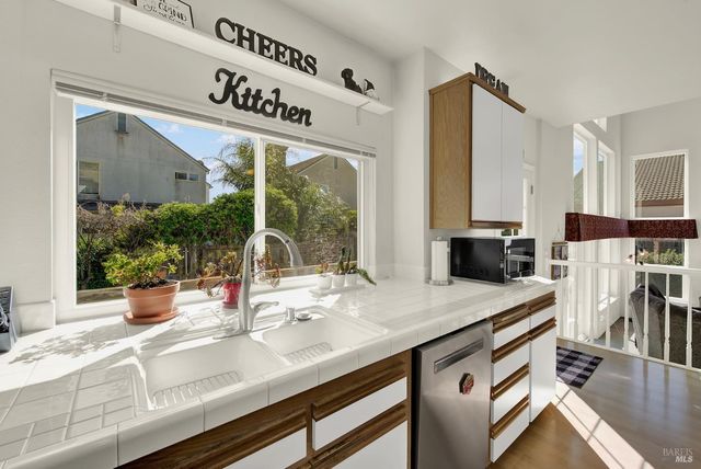 150 Deerglen Cir, Vacaville, CA 95687