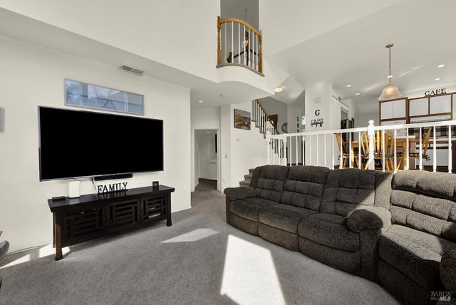 150 Deerglen Cir, Vacaville, CA 95687