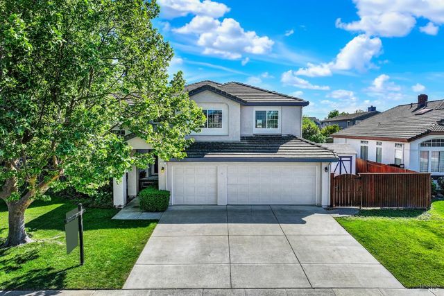 150 Deerglen Cir, Vacaville, CA 95687