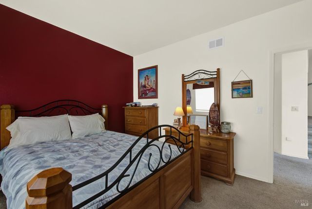 150 Deerglen Cir, Vacaville, CA 95687