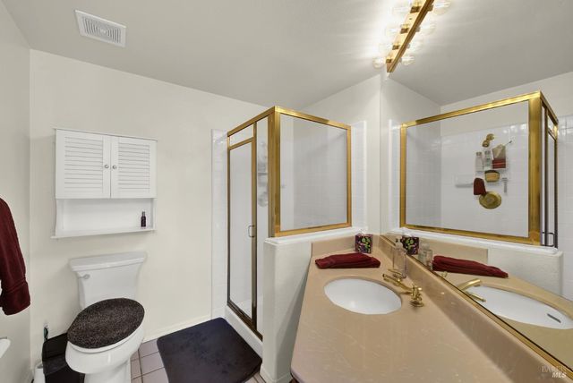 150 Deerglen Cir, Vacaville, CA 95687