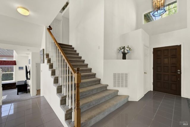 150 Deerglen Cir, Vacaville, CA 95687