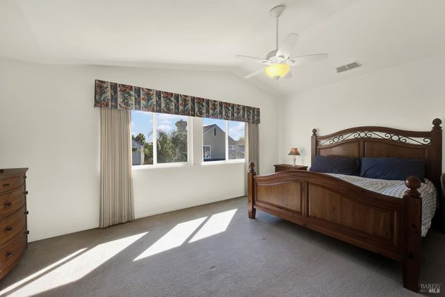 150 Deerglen Cir, Vacaville, CA 95687