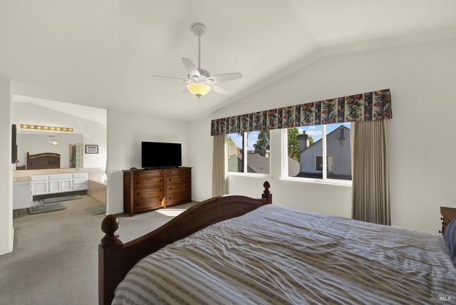 150 Deerglen Cir, Vacaville, CA 95687