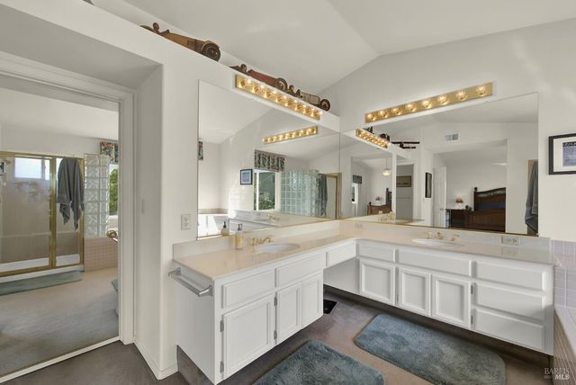 150 Deerglen Cir, Vacaville, CA 95687