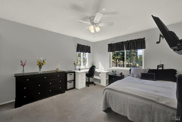 150 Deerglen Cir, Vacaville, CA 95687