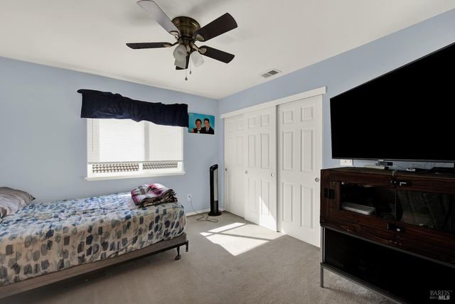 150 Deerglen Cir, Vacaville, CA 95687