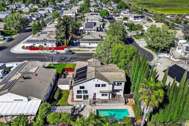 150 Deerglen Cir, Vacaville, CA 95687