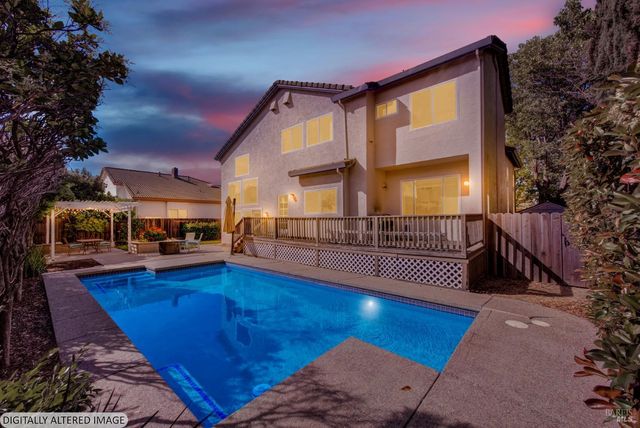 150 Deerglen Cir, Vacaville, CA 95687