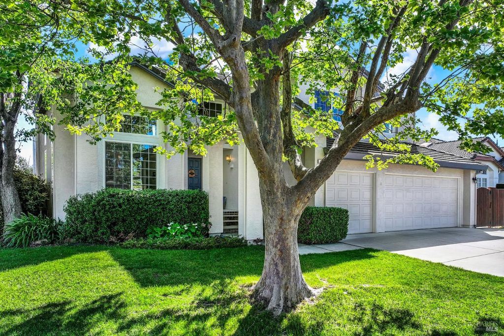 150 Deerglen Cir, Vacaville, CA 95687