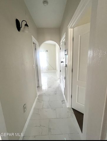 925 Brezo Street, Horizon City, TX 79928