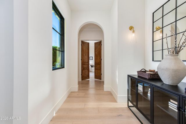 5502 E MARIPOSA Street, Phoenix, AZ 85018