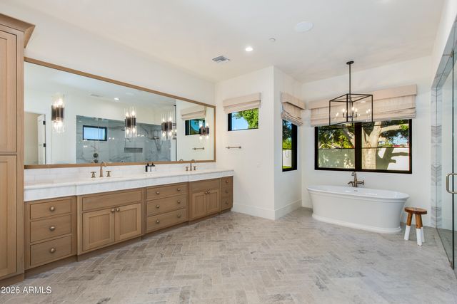 5502 E MARIPOSA Street, Phoenix, AZ 85018