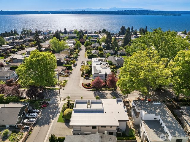 6504 103rd Avenue NE, Kirkland, WA 98033