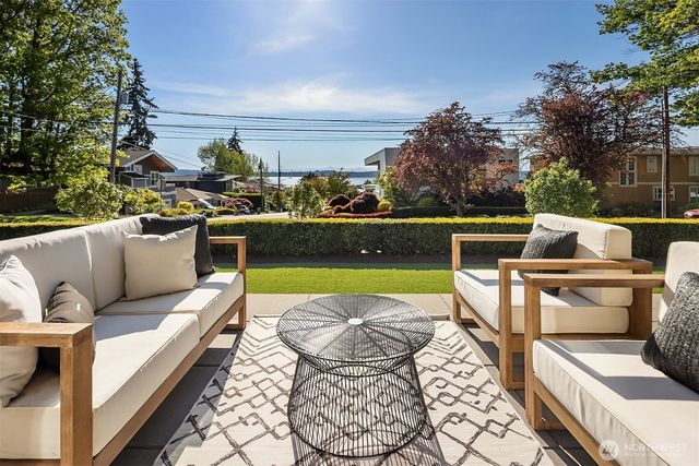 6504 103rd Avenue NE, Kirkland, WA 98033
