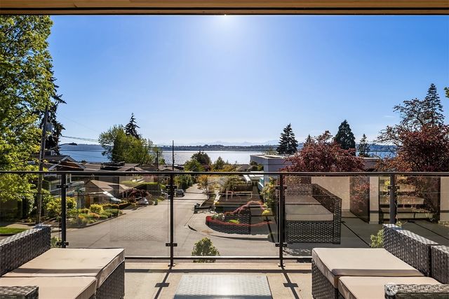 6504 103rd Avenue NE, Kirkland, WA 98033