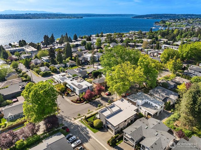 6504 103rd Avenue NE, Kirkland, WA 98033