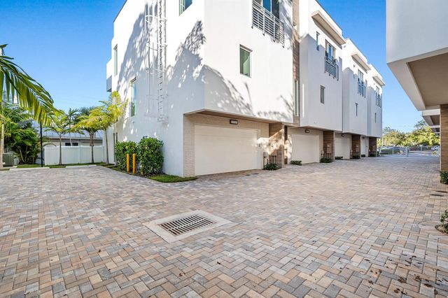 11 SE 11th Avenue, Fort Lauderdale, FL 33301