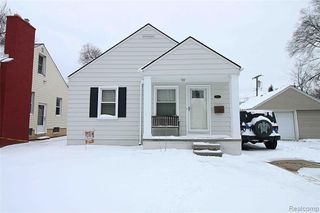 2223 Ridgemont Road, Grosse Pointe Woods, MI 48236