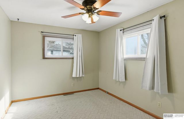 4957 Valley Street, Omaha, NE 68106