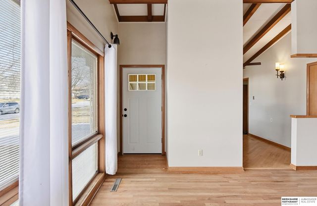 4957 Valley Street, Omaha, NE 68106