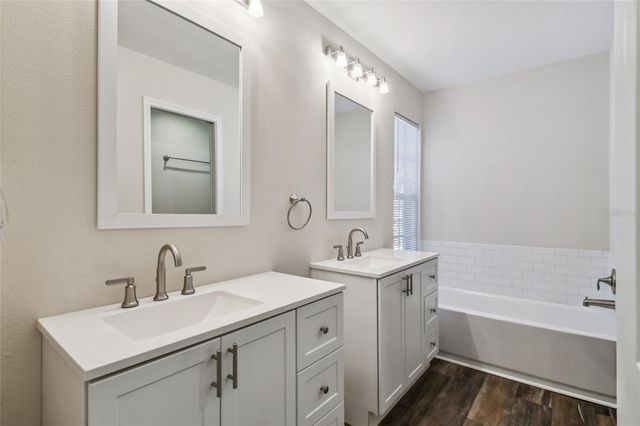 6916 LAKE PLACE COURT, Tampa, FL 33634