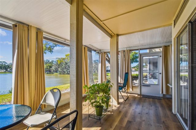 6916 LAKE PLACE COURT, Tampa, FL 33634