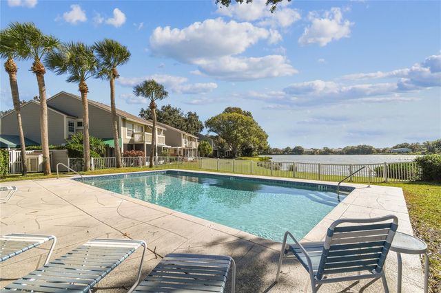 6916 LAKE PLACE COURT, Tampa, FL 33634