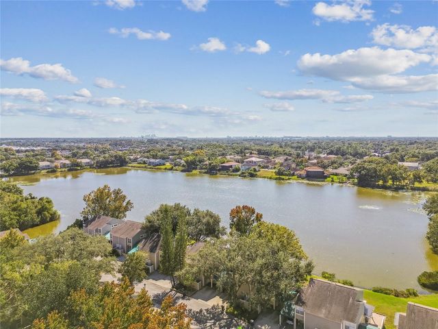 6916 LAKE PLACE COURT, Tampa, FL 33634