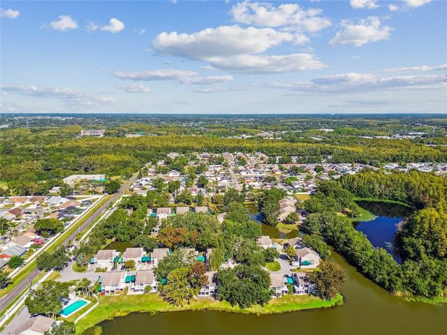 6916 LAKE PLACE COURT, Tampa, FL 33634