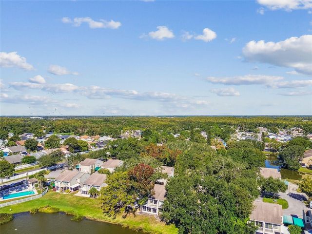 6916 LAKE PLACE COURT, Tampa, FL 33634