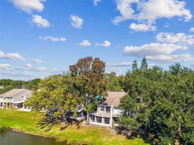 6916 LAKE PLACE COURT, Tampa, FL 33634