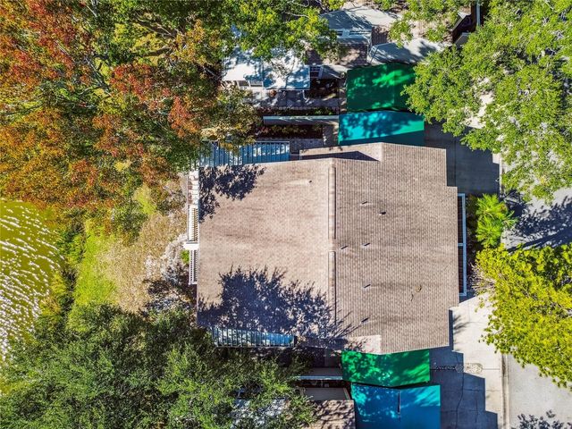 6916 LAKE PLACE COURT, Tampa, FL 33634