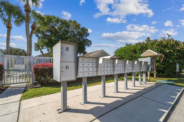 6916 LAKE PLACE COURT, Tampa, FL 33634