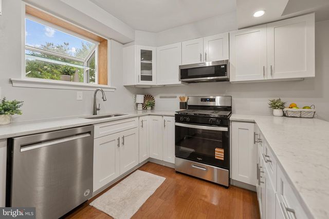 3825 KELLER AVE, Alexandria, VA 22302