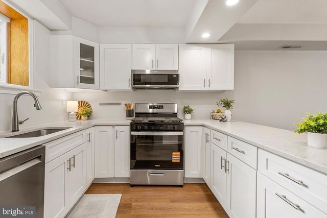 3825 KELLER AVE, Alexandria, VA 22302